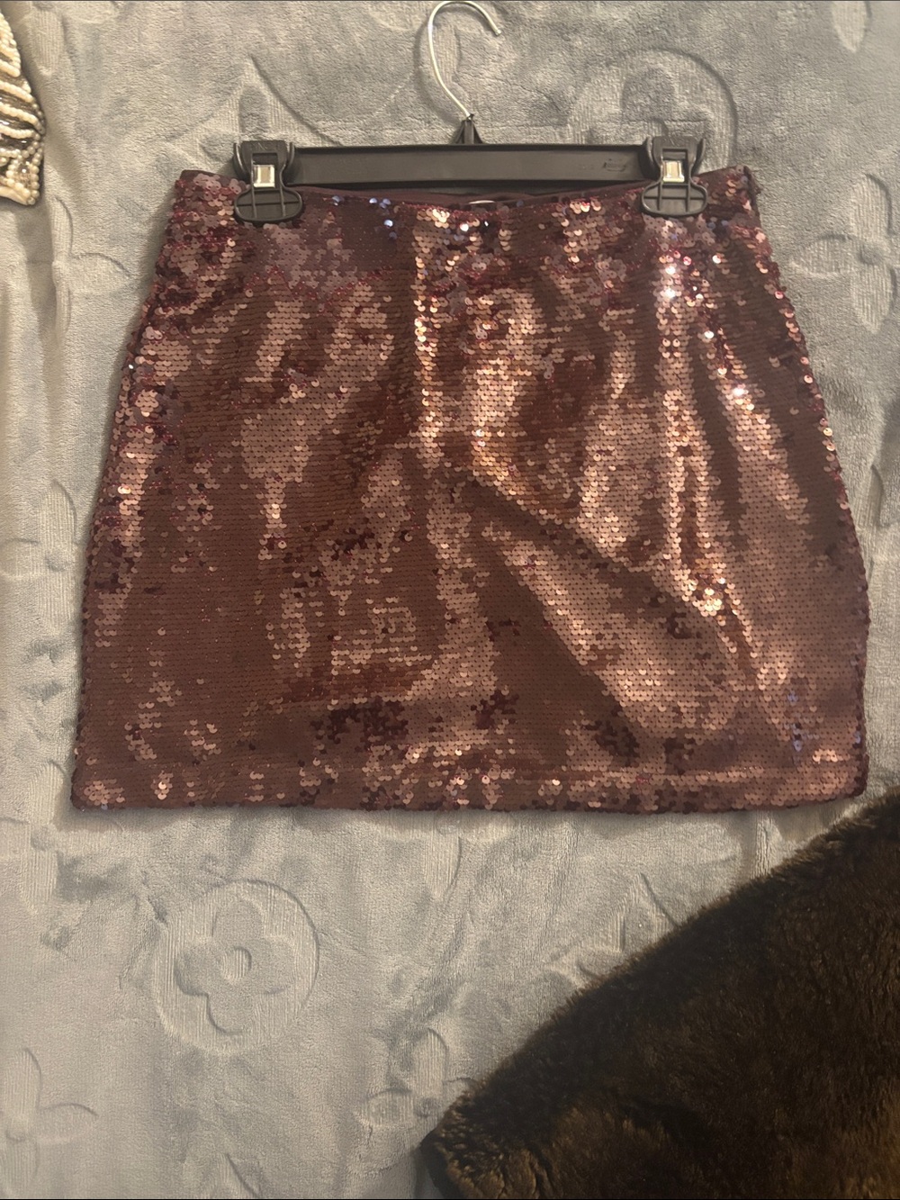 Sequin Mini Skirt in Burgundy Size XS